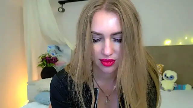 LuisaSin Live XXX-Chat