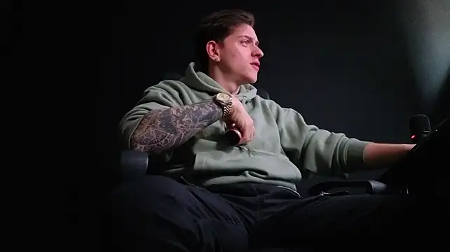 FelixStarkk Live XXX-Chat