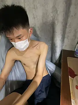 Zhang_yiovo 现场XXX聊天