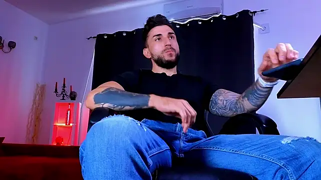 MightyAaron66 라이브 XXX 채팅