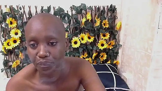 EbonyOlive69 – Live XXX-chat