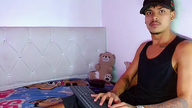 Chat XXX en directo de Angel_foxc13