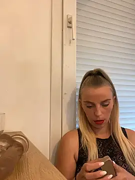 BrumeLove Live XXX-chat