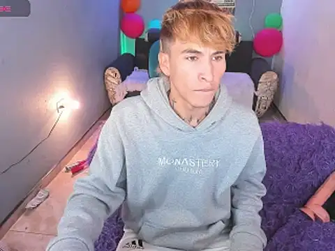 Chat XXX ao vivo de Latin_boysxxxx