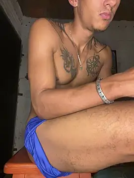 billi_adamzz 即時 XXX 聊天