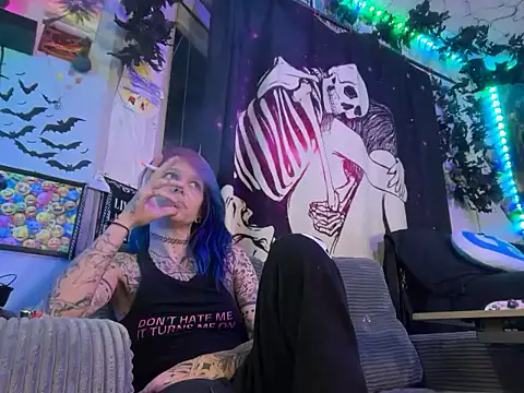 Toxlyn's Live XXX Chat