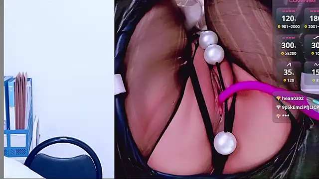 XXX chat uživo modela czl-11