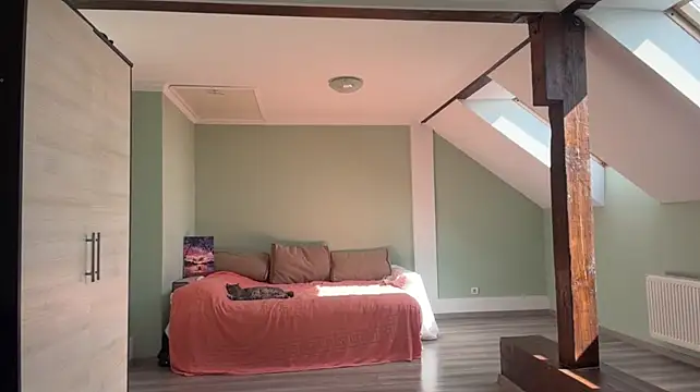 XXX chat uživo modela ImeldaTupa