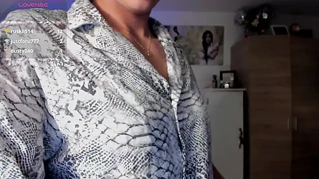 Veronikolsen- লাইভ XXX চ্যাট
