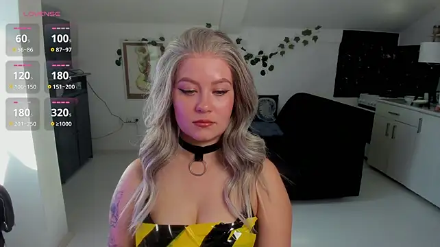 AmiableMuffleGirl élő XXX-chatje