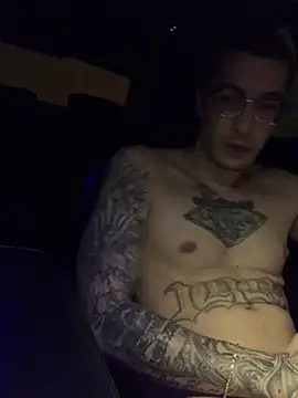 Chatroom XXX en direct de BWCJUICYJOSH