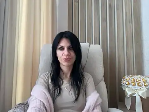 XXX chat uživo modela InjaAtHome