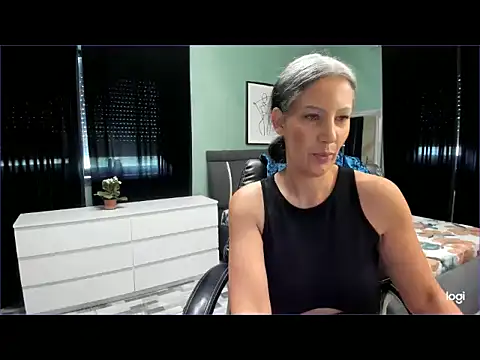 LexxxyDiamond live XXX chat