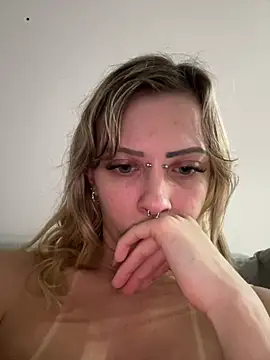 Pokazy przed kamerką – sexyquelzinha