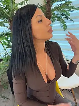 ReynaMorel's Live XXX Chat