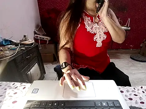 lovely-piya's Live XXX Chat
