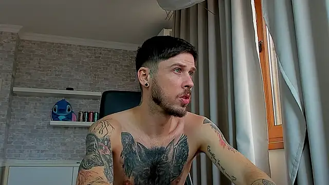 JonahShaw élő XXX-chatje