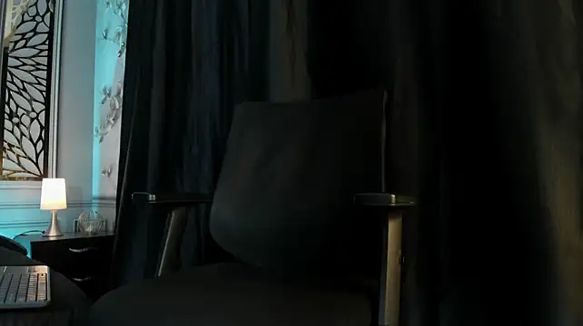 adrian_black86306 Live XXX Chat