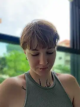 IceMur Adlı Modelin Canlı XXX Sohbeti