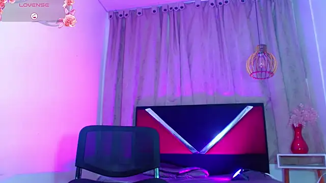 Chat +18 de yised_hart ao vivo