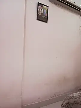 joya_sharma_: απευθείας συνομιλία ΧΧΧ