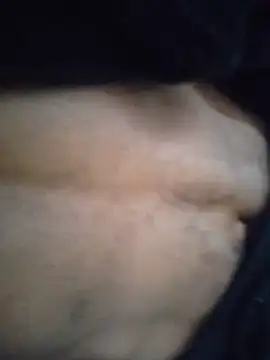 הופעת וובקאם של AshleyJamesLickin23