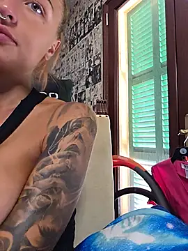 kylie_blck Chat XXX live