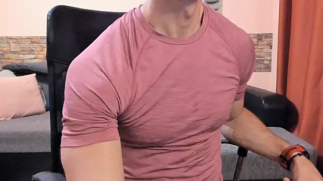 HotHunkTrainer Live XXX Chat