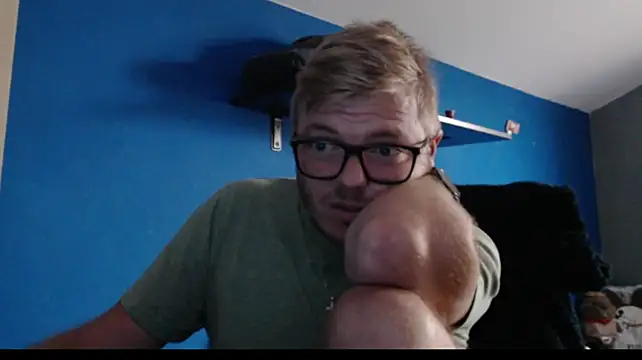 blondeboy92 live XXX chat
