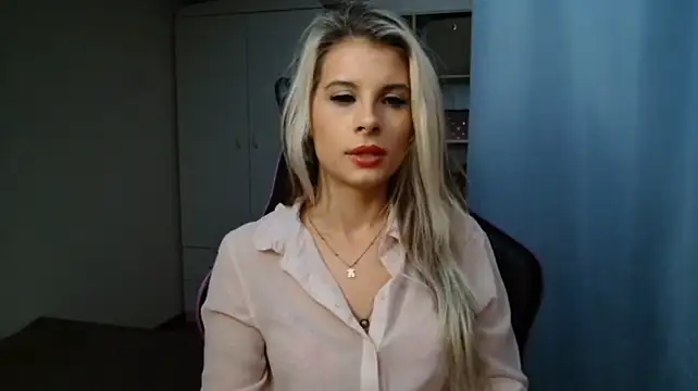KristineGlow's Live XXX Chat