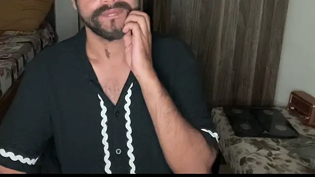 دردشة Mr_Raje الجنسية المباشرة