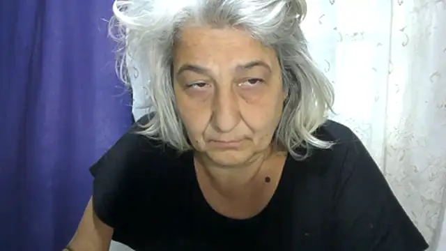 צ'אט XXX בשידור חי של ExquisiteMature