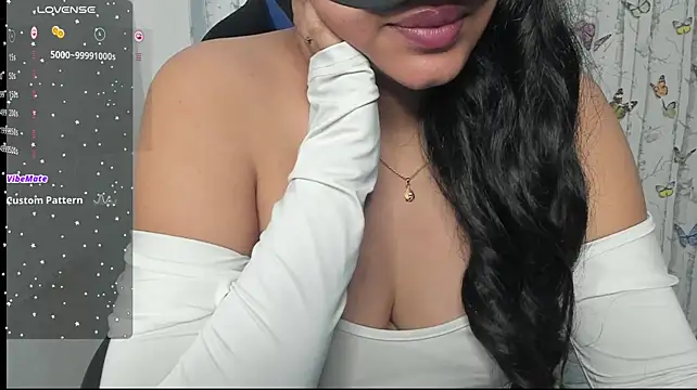 Smiley_Riya Live XXX-Chat