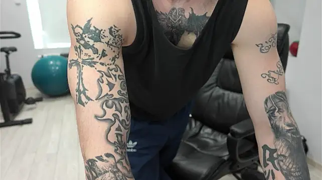 Igor_Wilde Adlı Modelin Canlı XXX Sohbeti