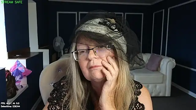 צ'אט XXX בשידור חי של Pippa_Pebble
