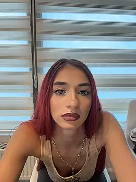 Chat +18 de VixenRosse ao vivo