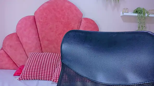 Chat XXX ao vivo de StarrMoon__