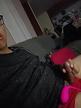 XXX chat uživo modela DannyKush