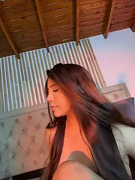 Chat XXX ao vivo de Pushaina__1
