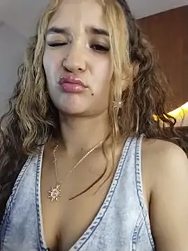 Chat XXX ao vivo de bella_vibess_s