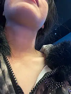 Chatroom XXX en direct de Lilonok