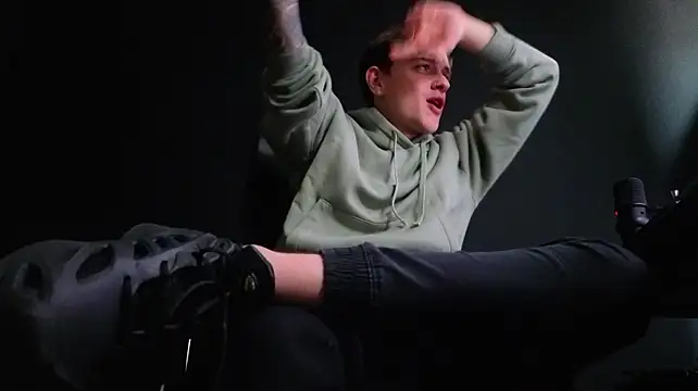 FelixStarkk 现场XXX聊天