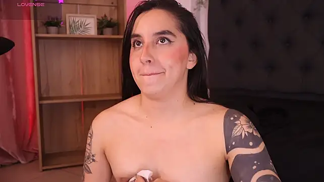 Chat +18 de kaylee_lee ao vivo