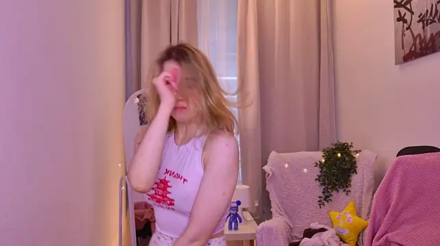 צ'אט XXX בשידור חי של MilanaRayy