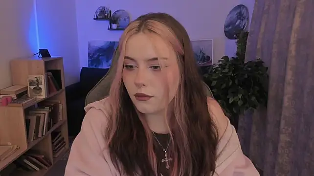 XXX chat uživo modela CoraMiel