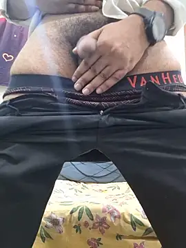 XXX chat uživo modela Fun_Guuy