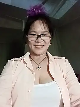 Chatroom XXX en direct de EmthichXyx
