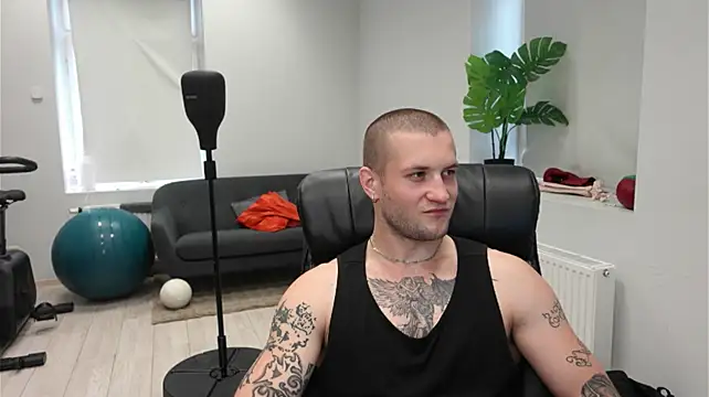 Онлайн чат XXX Igor_Wilde