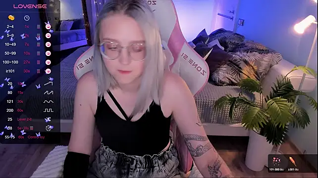 justinahelen_ Chat XXX live