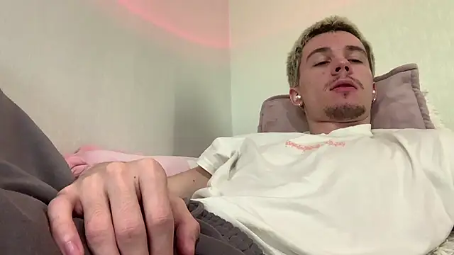 Jeremy1ScottのライブXXXチャット